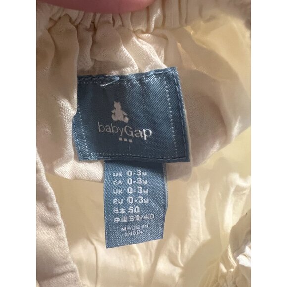 Baby GAP Infant Girls Outfit Size 0-3 months Cream Off White Very good used cond - Picture 3 of 4